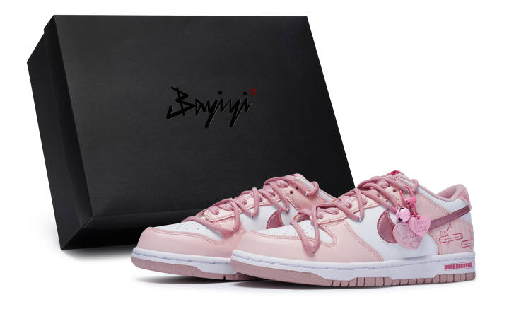 Nike Nike Dunk 811 Manufacturing, Pink Bunny Journal Low top Skateboard Shoes Women's Pink White