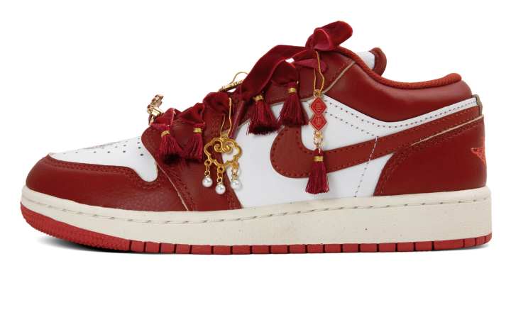 Jordan Jordan Air Jordan 1 Low top Skateboard Shoes Women's Red