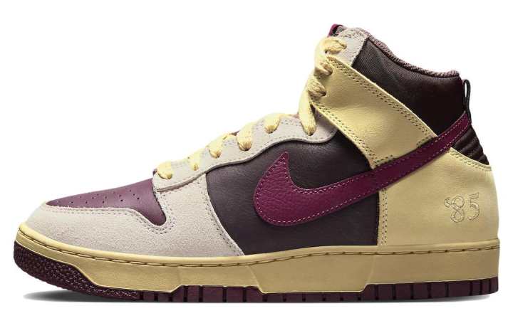 Nike Nike Dunk High 1985 Valentine's Day 2023 Women's