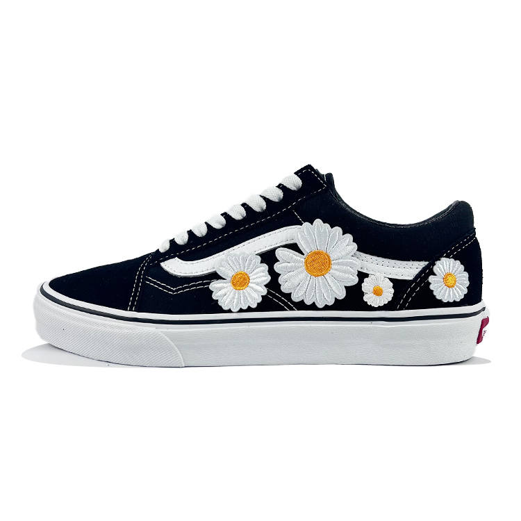 Vans Slip Resistant Lightweight Non slip Lightweight Low top Skateboard Shoes Unisex Black White