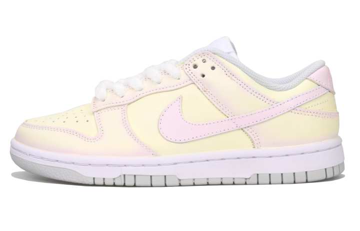 Nike Nike Dunk Low top Skateboard Shoes Women's Pink White