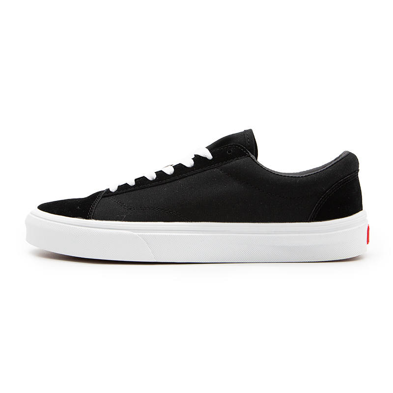 SUPSTORM Plus Size Black Shoes Slip Resistant, Abrasion Resistant, Breathable Low top Skateboard Shoes Unisex Black