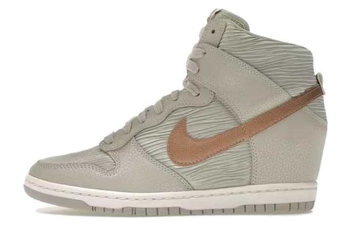 Nike Nike Dunk High Sky Hi Light Bone Metallic Red Bronze Women's