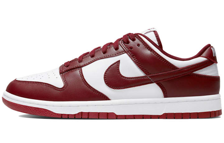 Nike Nike Dunk Low 'Team Red'