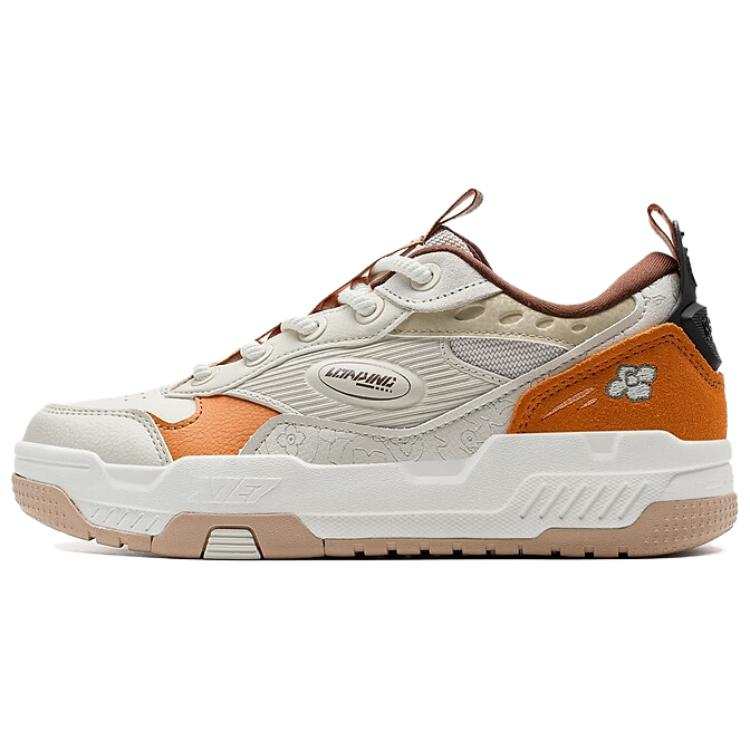 XTEP Slip Resistant Abrasion Resistant Low top Skateboard Shoes Women's Beige Orange