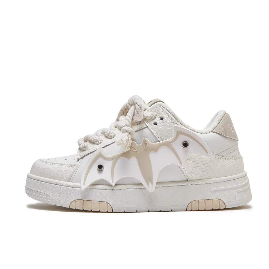 CHUMU Slip Resistant Abrasion Resistant Low top Skateboard Shoes Unisex White