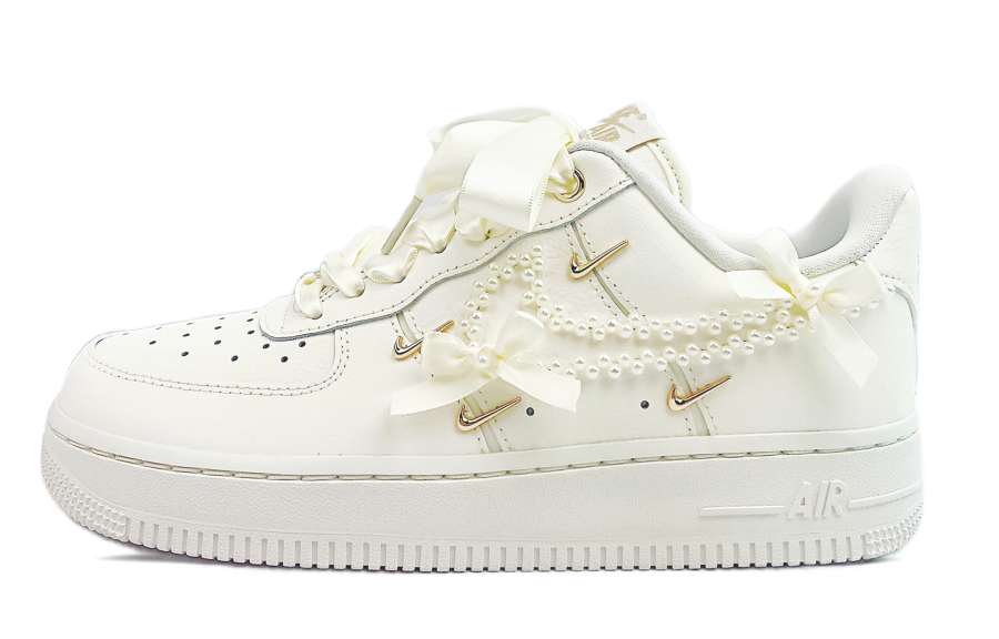 Nike Nike Air Force 1 Slip Resistant Abrasion Resistant Low top Skateboard Shoes Women's White