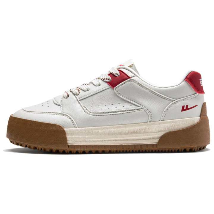 WARRIOR WARRIOR Low top Skateboard Shoes Women's Beige Red