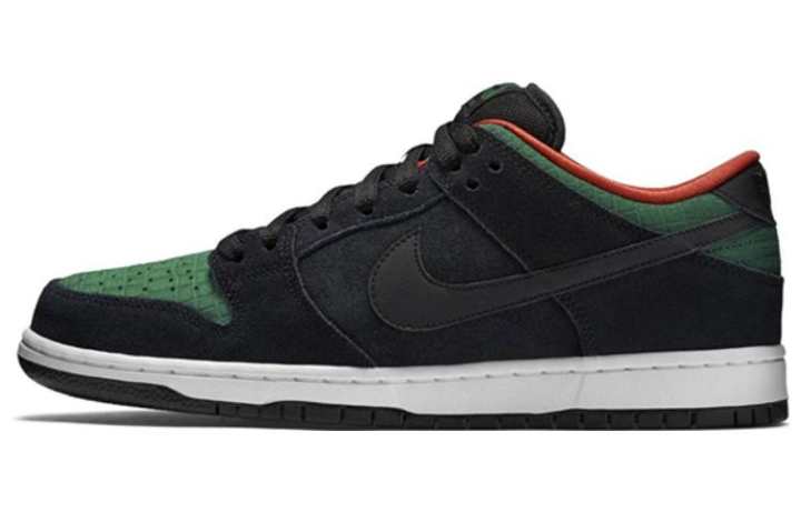 Nike Nike Sb Dunk Low Reptile Gucci