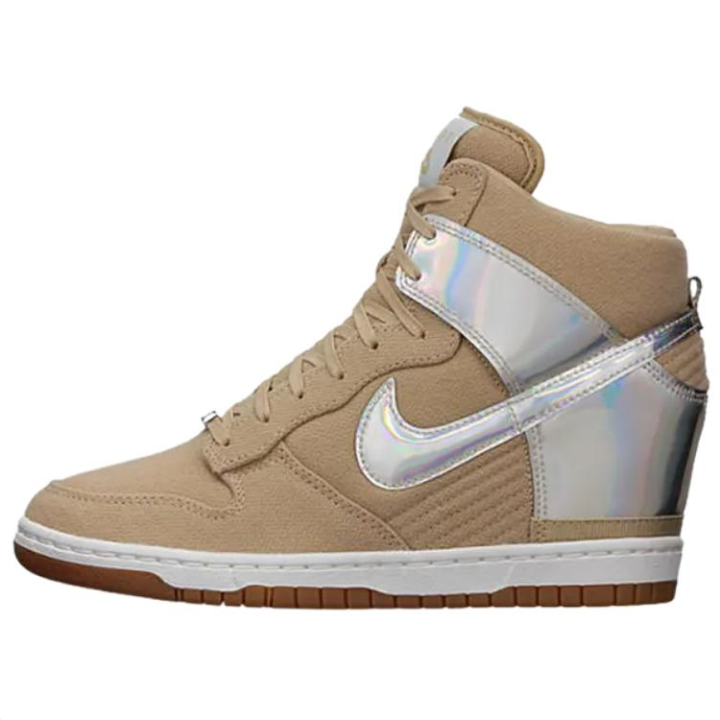 Nike Nike Dunk Sky High top Skateboard Shoes Women's Brown