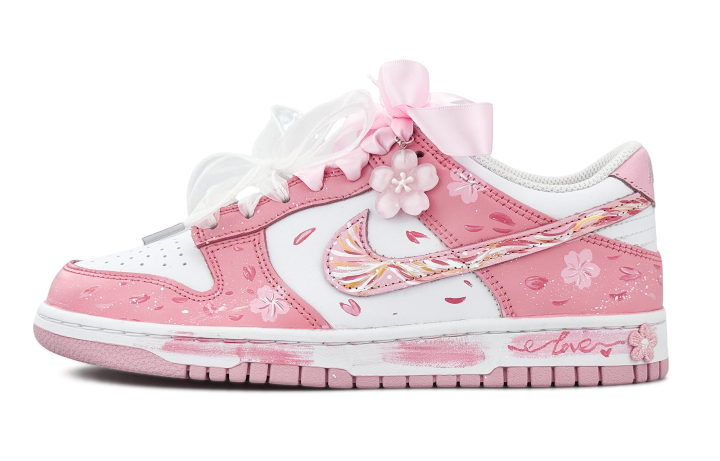 Nike Nike Dunk Abrasion Resistant, Lightweight, And Breathable Low top Skateboard Shoes Women's Pink