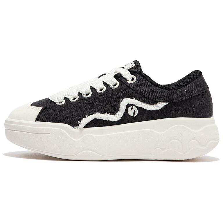 361° Lightweight Low top Skateboard Shoes Women's Black White