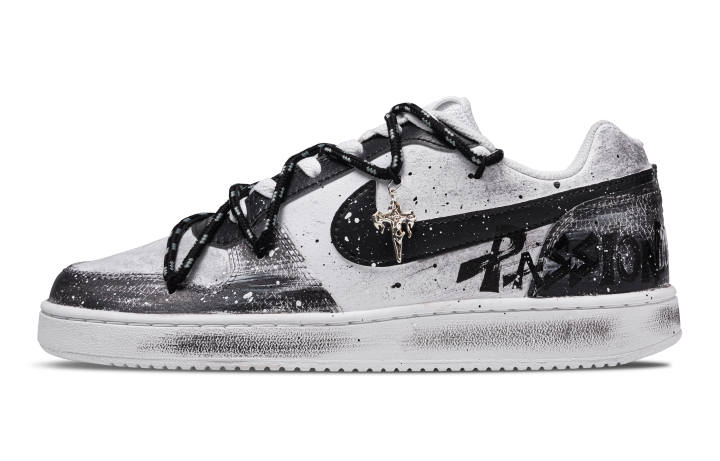 Nike Nike EBERNON Low top Skateboard Shoes Men's Black White