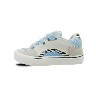 Princess Bee Zebra Coverage Slip Resistant And Abrasion Resistant Low top Skateboard Shoes Women's Light Gray