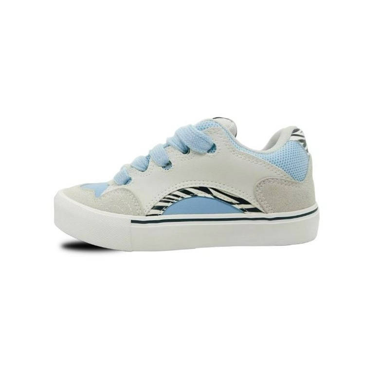 Princess Bee Zebra Coverage Slip Resistant And Abrasion Resistant Low top Skateboard Shoes Women's Light Gray