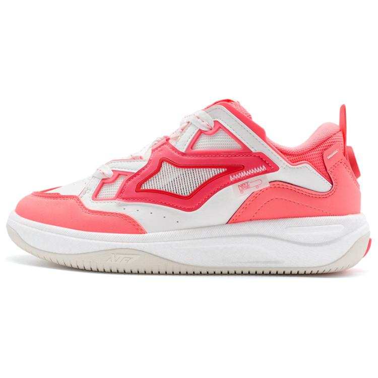 XTEP Qilang Abrasion Resistant Breathable Low top Skateboard Shoes Women's Red White