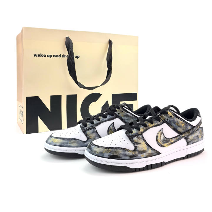 Nike Nike Dunk Gold Rush, Ink Shadow Gilded Cushioning Abrasion Resistant Low top Skateboard Shoes Unisex Black Gold