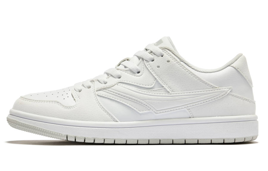 QIAODAN Air Force 1 Synthetic Leather Slip Resistant Cushioning Abrasion Resistant Low top Skateboard Shoes Women's