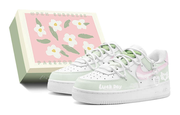 Nike Nike Air Force 1 Air Force 1, Lucky Heart, Refreshing Slip Resistant Slip Resistant Low top Skateboard Shoes Women's