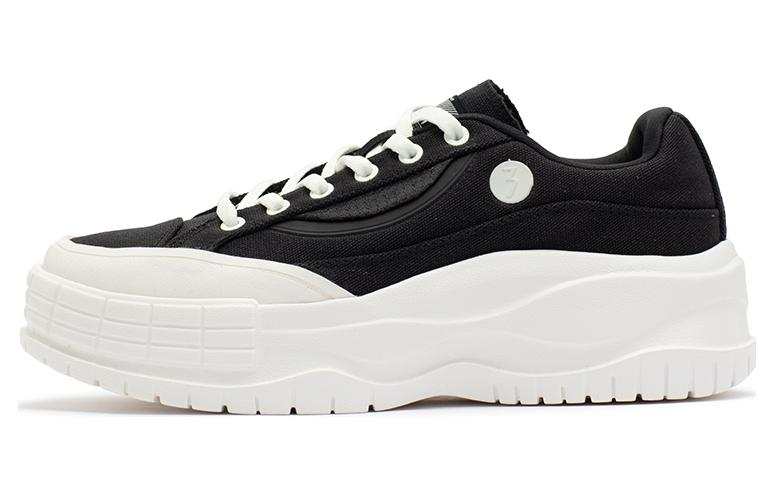 361° Canvas Slip Resistant Abrasion Resistant Low top Skateboard Shoes Women's Black White