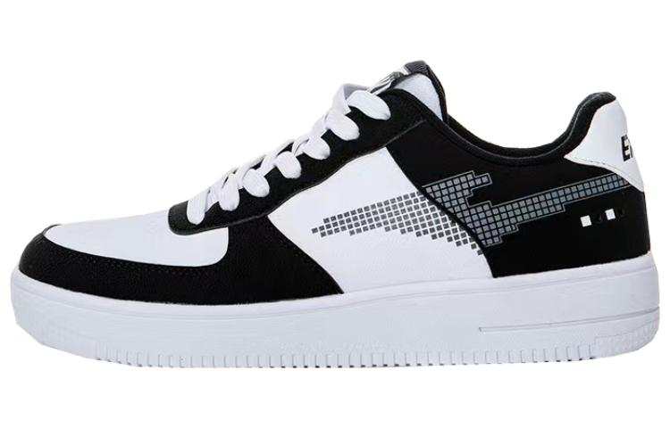 Erke Cushioning, Wear Resistant Low top Skateboard Shoes Women's Black White