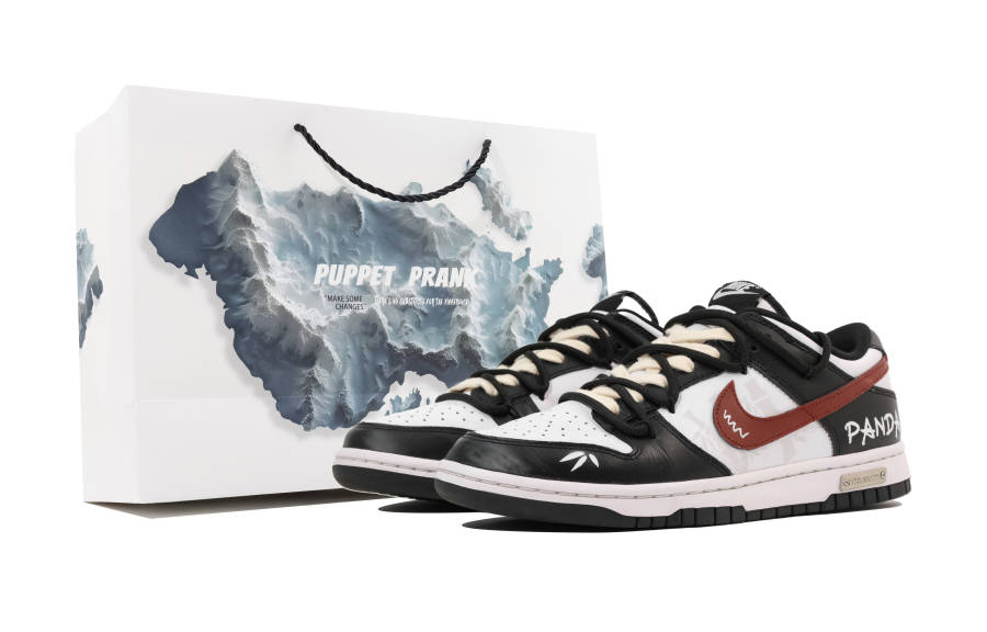 Nike Nike Dunk Synthetic Leather Abrasion Resistant Low top Skateboard Shoes Unisex White Black