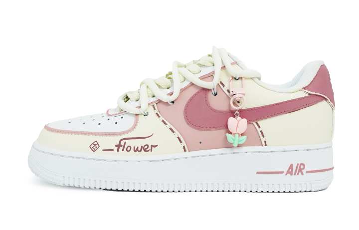 Nike Nike Low top Skateboard Shoes Women's Beige White Brown