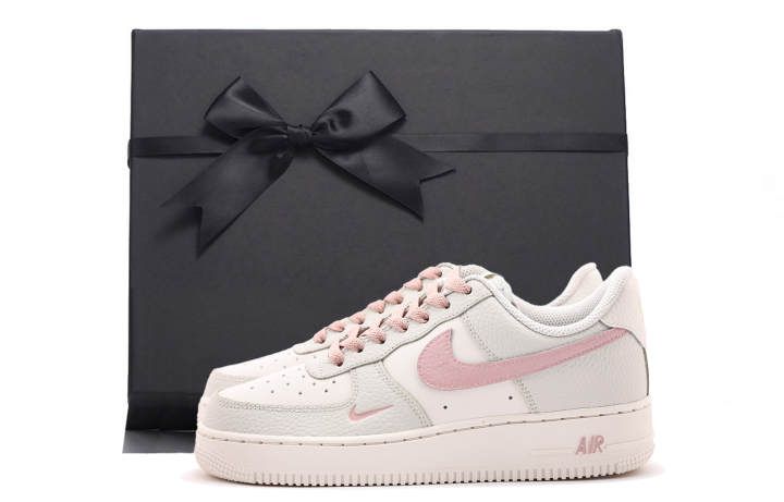 Nike Nike Air Force 1 Coverage Abrasion Resistant Low top Skateboard Shoes Women's Light Gray