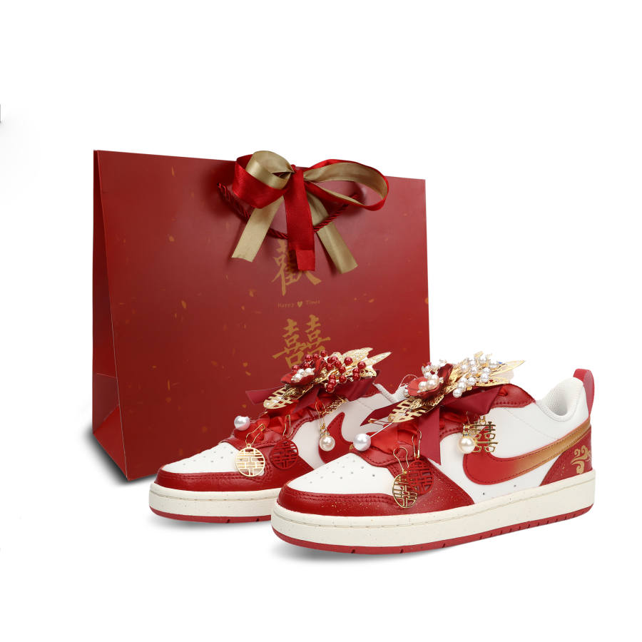 Nike Nike Court Borough Eternal Love Abrasion Resistant Abrasion Resistant Low top Skateboard Shoes Women's Red