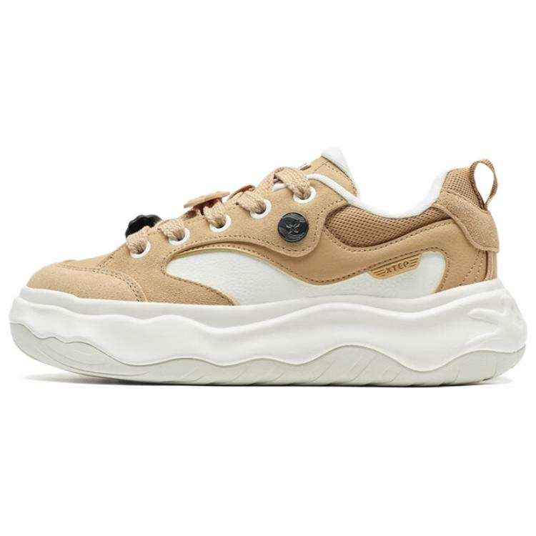 XTEP Minimalist Fashion Slip Resistant Abrasion Resistant Low top Skateboard Shoes Women's White Brown