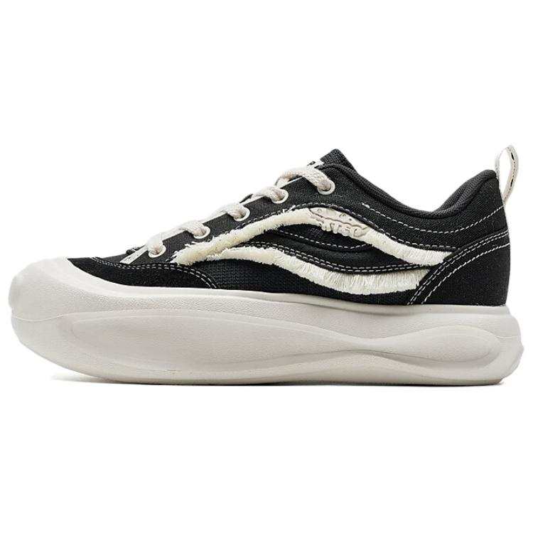 XTEP Boom Slip Resistant Abrasion Resistant Low top Skateboard Shoes Women's Black White