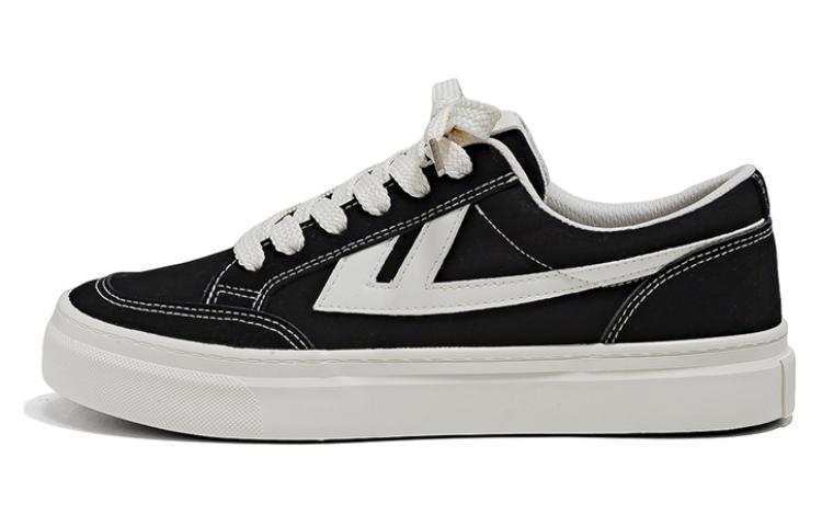 WARRIOR Warrior Low top Skateboard Shoes Men's Black Beige