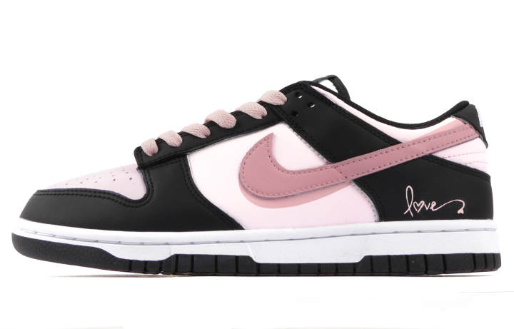 Nike Nike Dunk Abrasion Resistant Abrasion Resistant Low top Skateboard Shoes Women's Black Pink