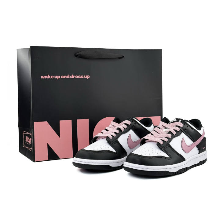 Nike Nike Dunk Slip Resistant Abrasion Resistant Low top Skateboard Shoes Women's Black White Pink