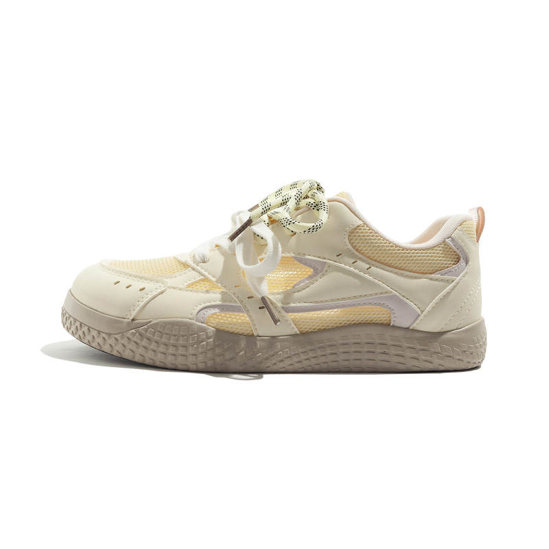 MEAKKEA Microfiber Leather Coverage Lightweight And Breathable Low top Skateboard Shoes Women's Yellow