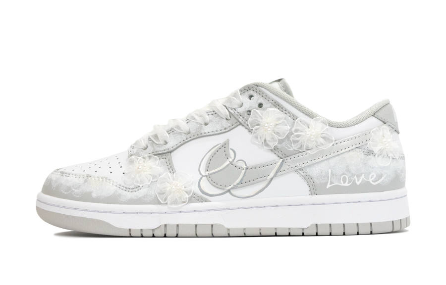 Nike Nike Dunk Mist Gray Floral Lightweight And Breathable Low top Skateboard Shoes Women's White Gray
