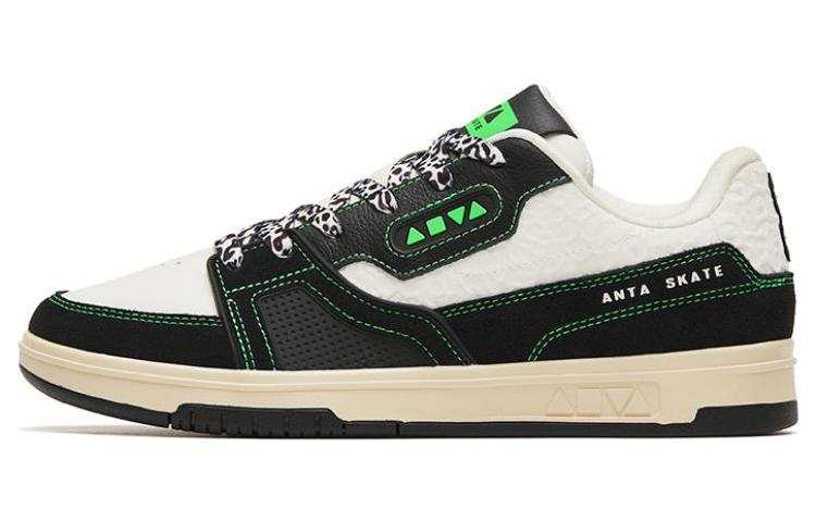 Anta Jie Ao Non slip Lightweight Low top Skateboard Shoes Women's Black White Green