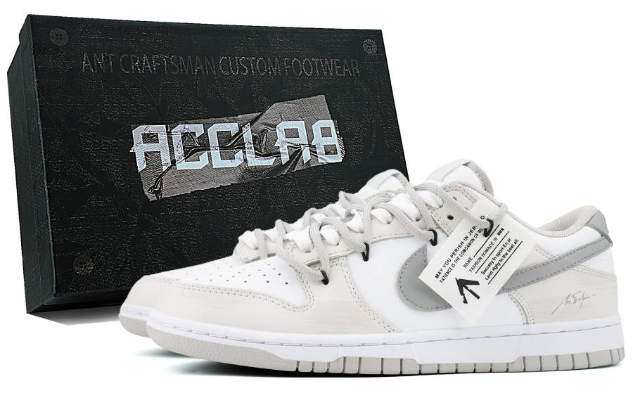 Nike Nike Dunk Wear resistant And Lightweight Low top Skateboard Shoes Unisex Gray White