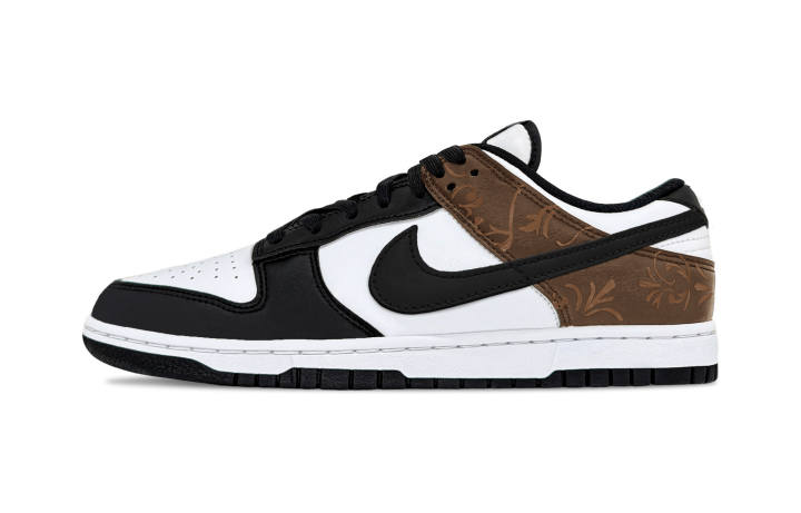 Nike Nike Dunk Mocha Paisley Low top Skateboard Shoes Men's Khaki Black