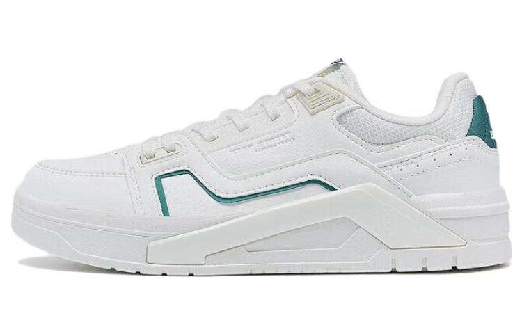 XTEP Fashion Trend Abrasion Resistant Low top Skateboard Shoes Women's White Green