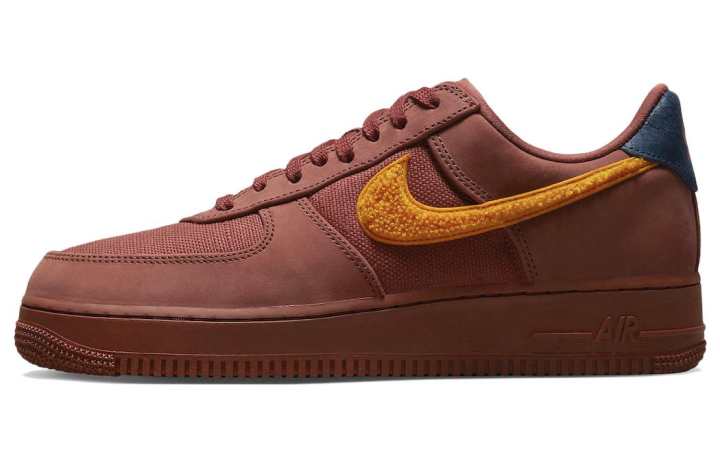 Nike Nike Air Force 1 Low La Familia