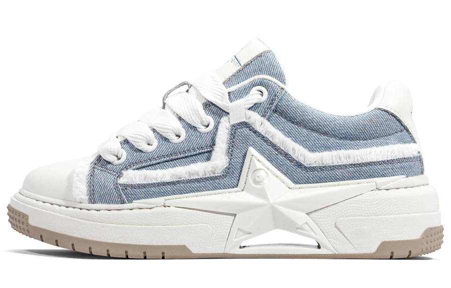 PENTAGONAL HEART Hugging Martian Collection Low top Skateboard Shoes Unisex Light Blue