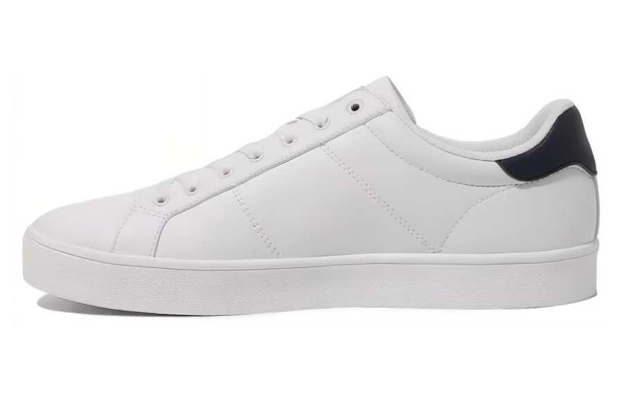 FILA Court Deluxe V2 Low top Skateboard Shoes Unisex White