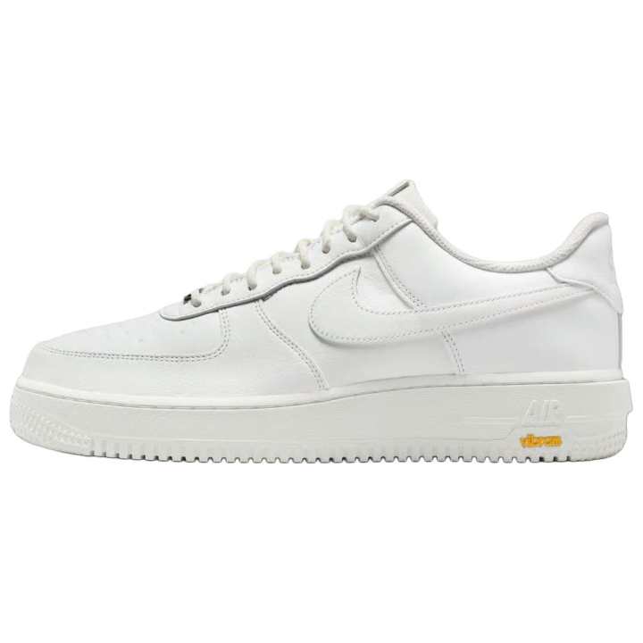 Nike Nike Air Force 1 Breathable Low top Skateboard Shoes Men's White