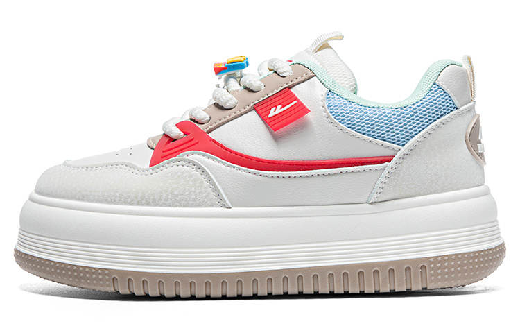 Warrior Casual White Sneakers Wear resistant And Lightweight Low top Skateboard Shoes Women's Beige Red Blue