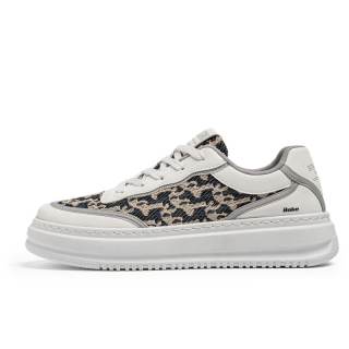 BAKE Coverage Abrasion Resistant Coverage Abrasion Resistant Low top Skateboard Shoes Men's