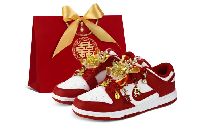 Nike Nike Dunk Lightweight Low top Skateboard Shoes Unisex Red