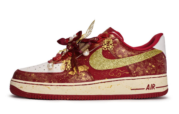 Nike Nike Air Force 1 811 Manufacturing, Koi Fish Leaps For Gold Abrasion Resistant Low top Skateboard Shoes Unisex