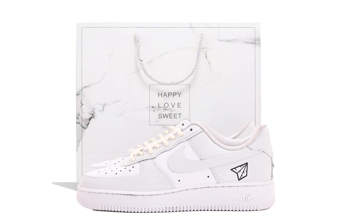 Nike Nike Air Force 1 Coverage Abrasion Resistant Coverage Abrasion Resistant Low top Skateboard Shoes Unisex White Gray
