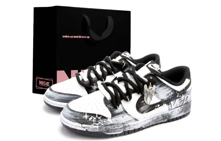 Nike Nike Dunk Abrasion Resistant Low top Skateboard Shoes Unisex Black White